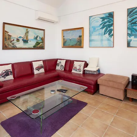 Villa Miramar Burriana 6 Pax Nerja